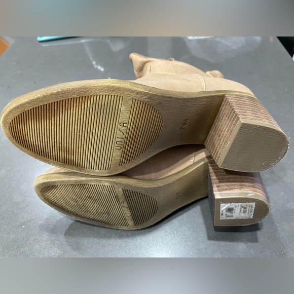 GUC UNISA ANKLE BOOTS, TAN SIZE 7. Western Style, stacked heels! - Picture 2 of 4